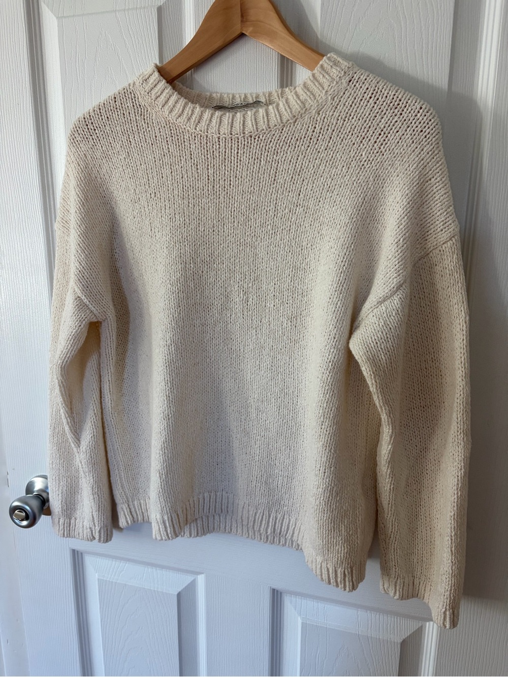 Abercrombie & Fitch Knit Crewneck Sweater Off White
